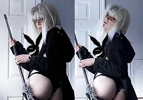 milkw0lf model naked galleries