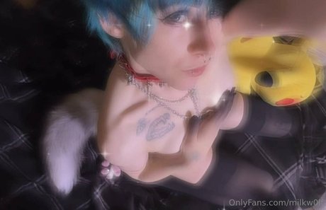 milkw0lf art model picture