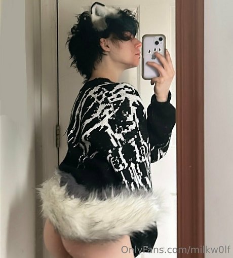 milkw0lf profile pic