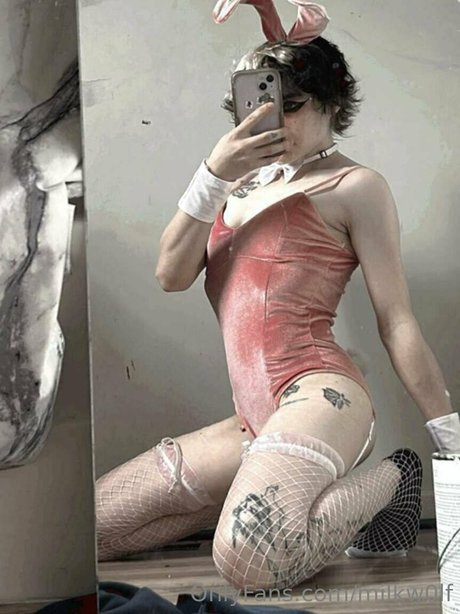 milkw0lf model sex pictures