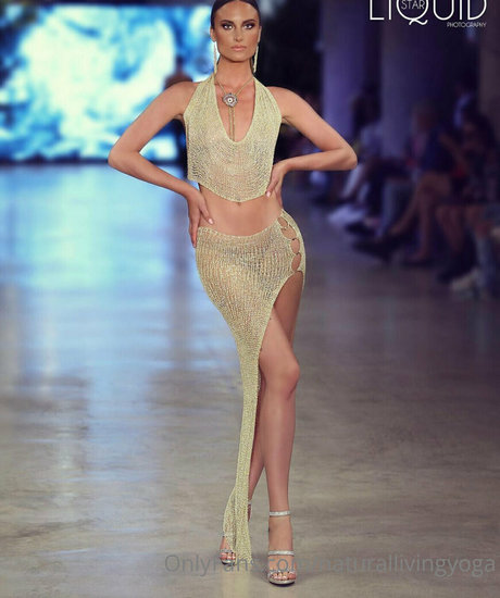 naturallivingyoga sexy pornstar picture