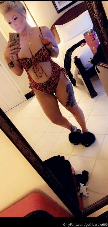 gothbarbie666 hot star images