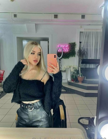 evaholiday69 exclusive pornstar galleries