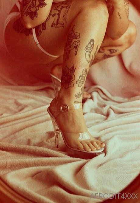 afrodit4x erotic model galleries