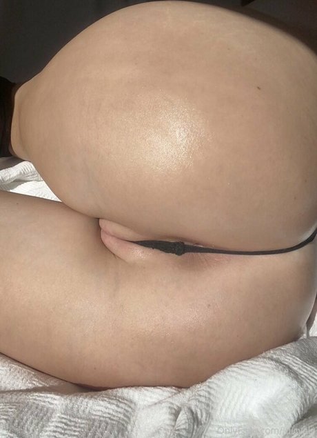 juicyalycia pornographic actress photos