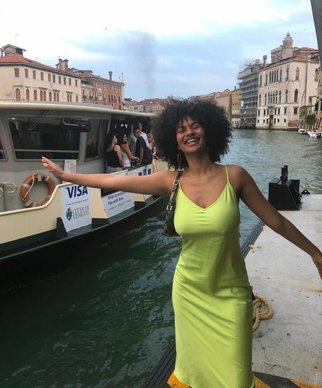 Ange Sophie Reich nude pornstar pic