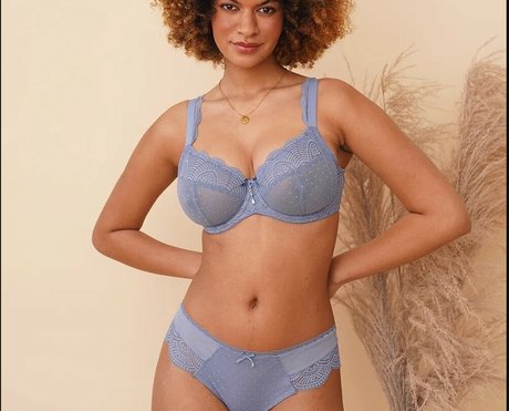 Ange Sophie Reich pornstar img