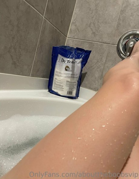 abouttheboobsvip hot star pic