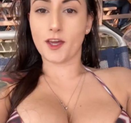 Livy b model free images