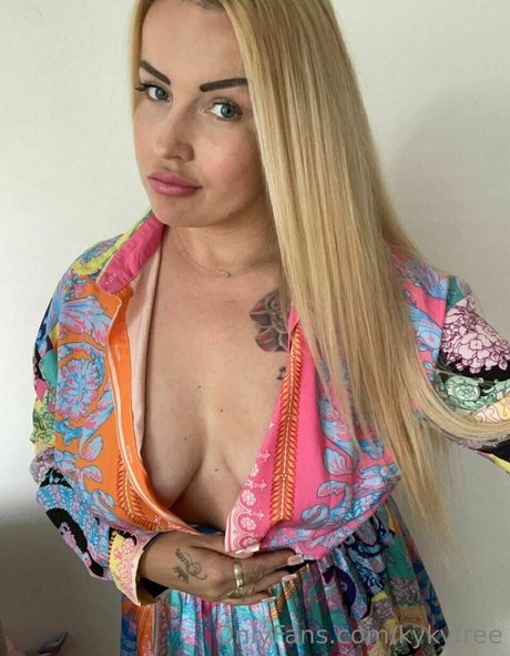 kykyfree nudes star images