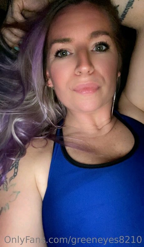 Only yours model pic