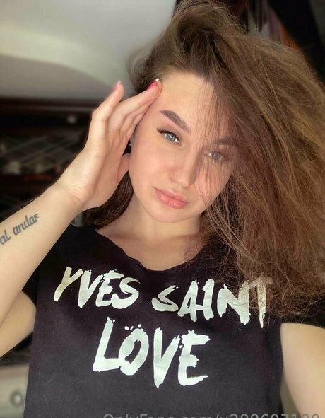 valeryy star erotic model img