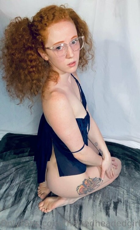 thatredheadedgirl6 star photo