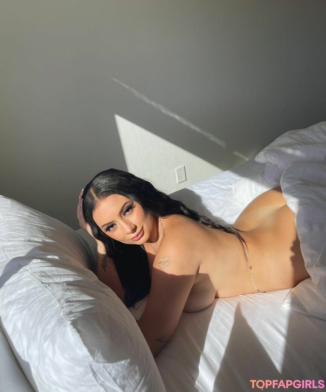 Vanillamace model nudes picture