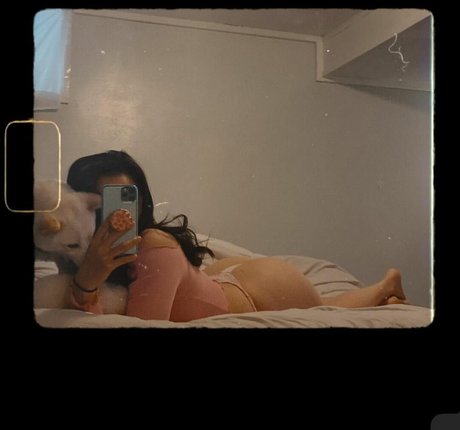 lindaafreckles erotic star img