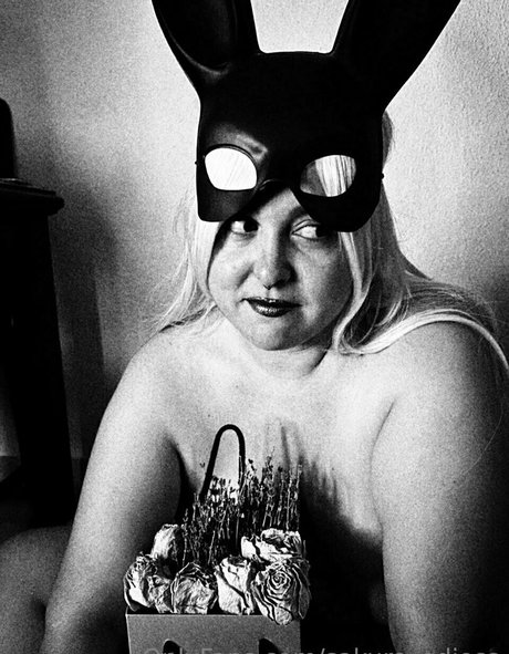 sakura odiosa model beautiful picture