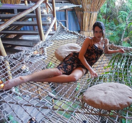 jenhearts247 model nude images