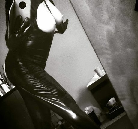 Lovebush1313 model nice photos