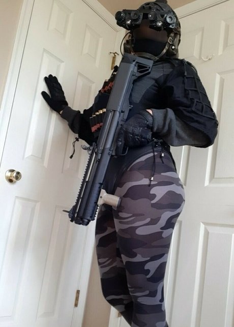 Indyee sexy actress pic