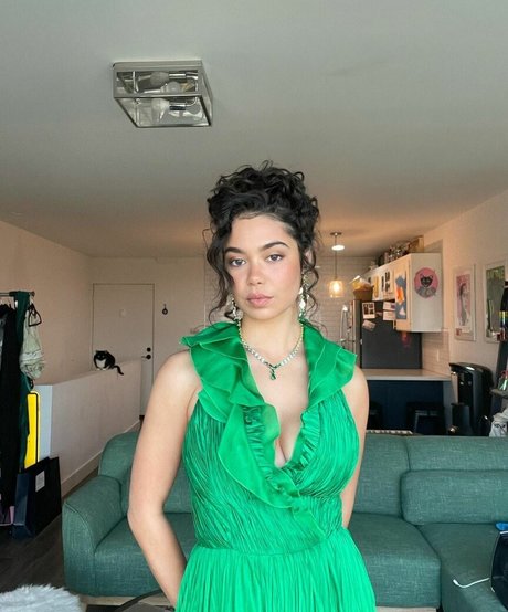 Aulii Cravalho star free archive