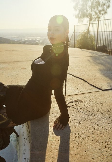 Aulii Cravalho naked model img