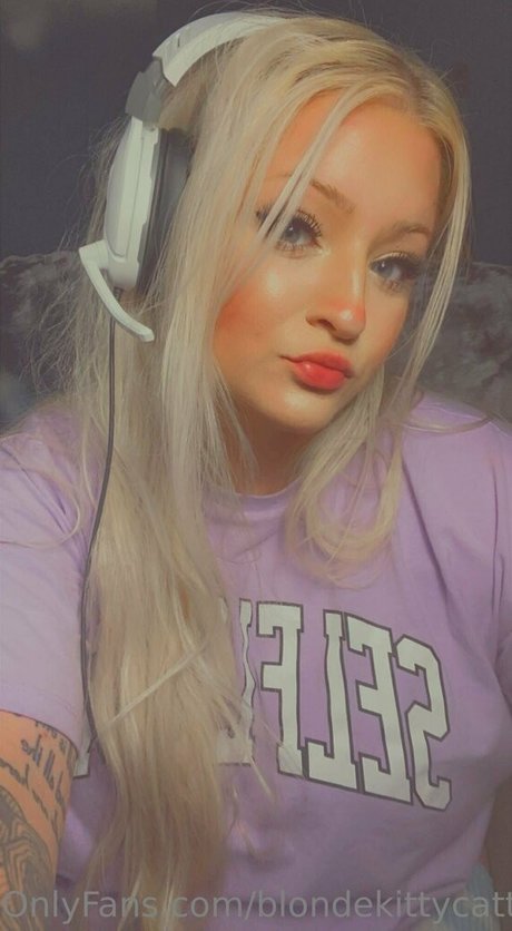 blondekittycattt model pornographic pics