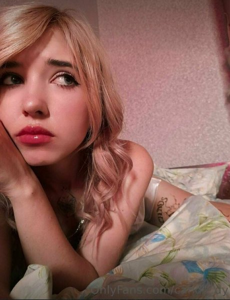 kate latex profile pic