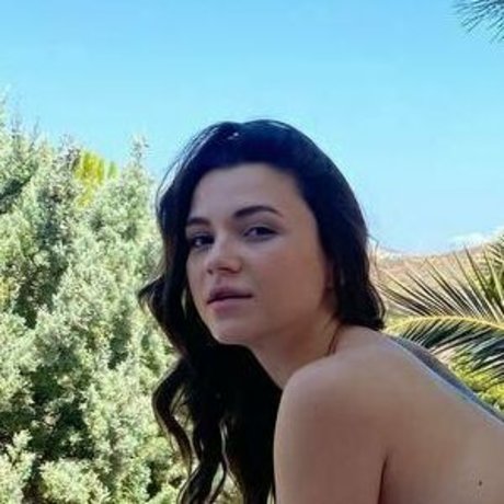 beckybeeofficial porn star photo