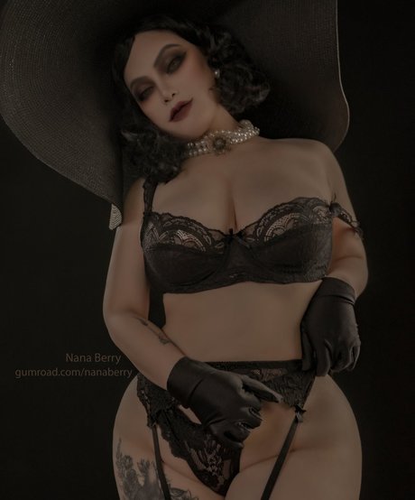 Nana Berry star art galleries