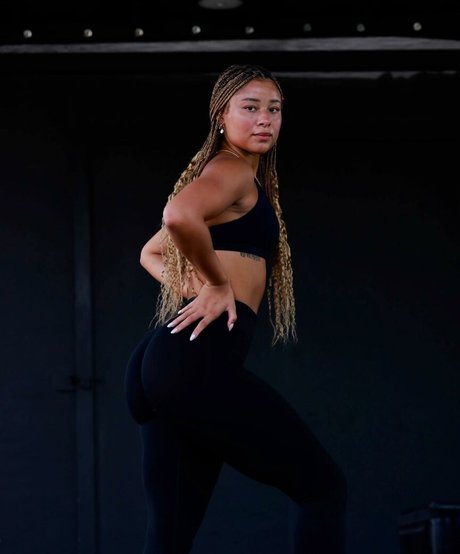 The Learmann Twins sex actress img