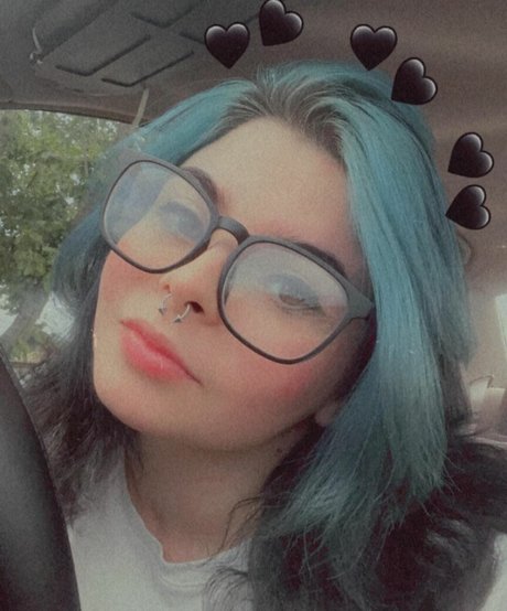 Littlemadds26 star adult picture