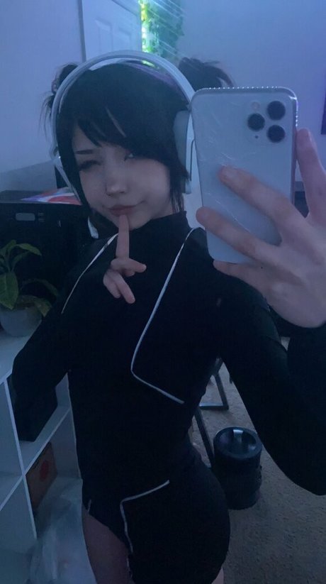 yourluvrgrl star exclusive galleries