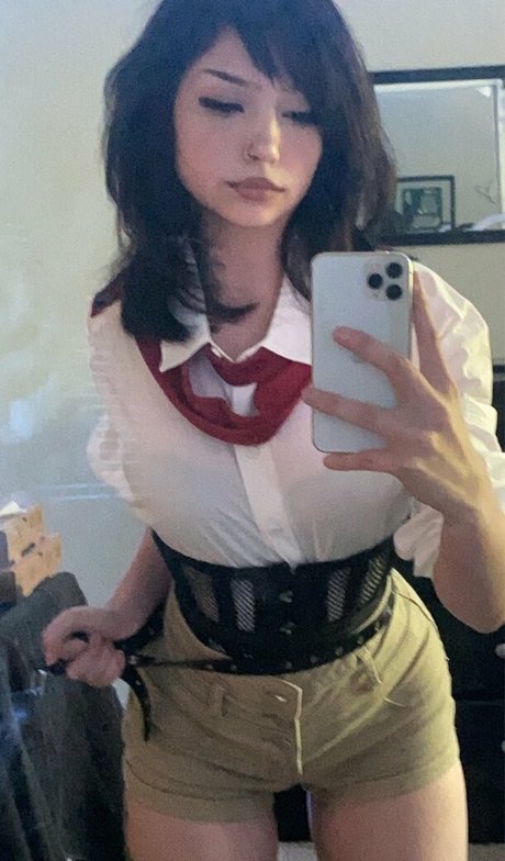 yourluvrgrl model sex pic