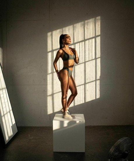 Anja Blagojevic pornographic model photos