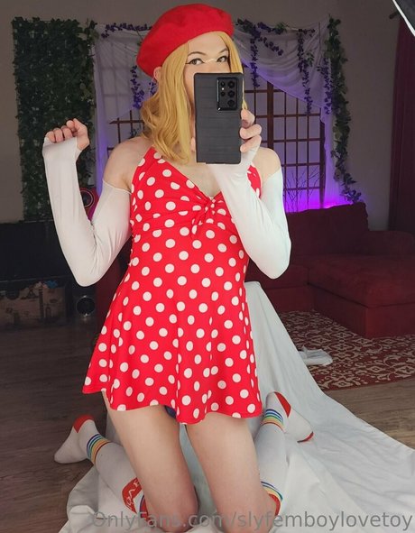 slyfemboylovetoy porn model images