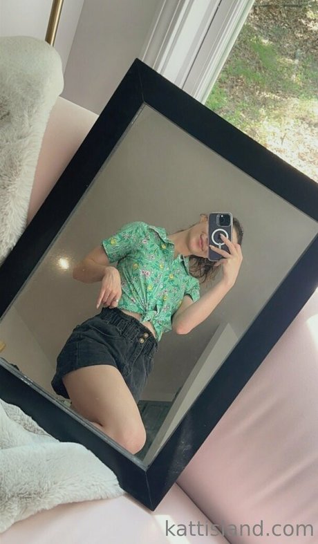 kattinthehatfree exclusive pornstar image