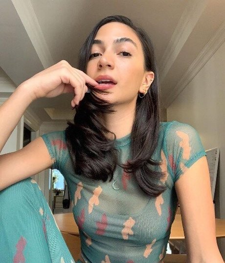 Natalee Linez star nude images