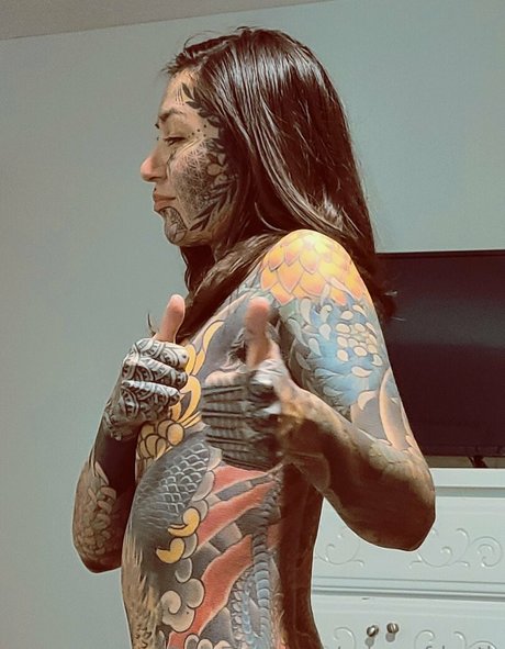 prismofdeath sexy model image