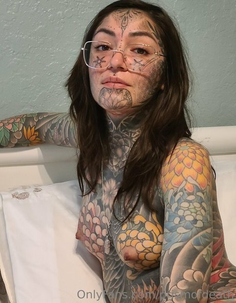 prismofdeath model pornographic pic