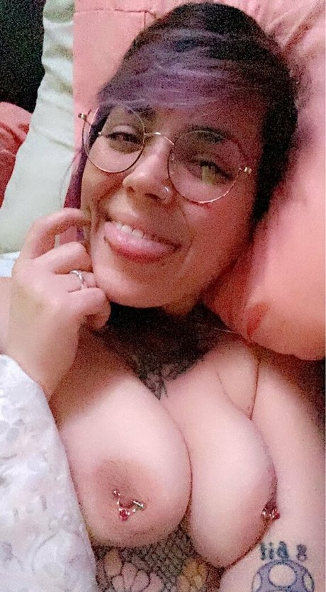 thatkitten2 nude model pic