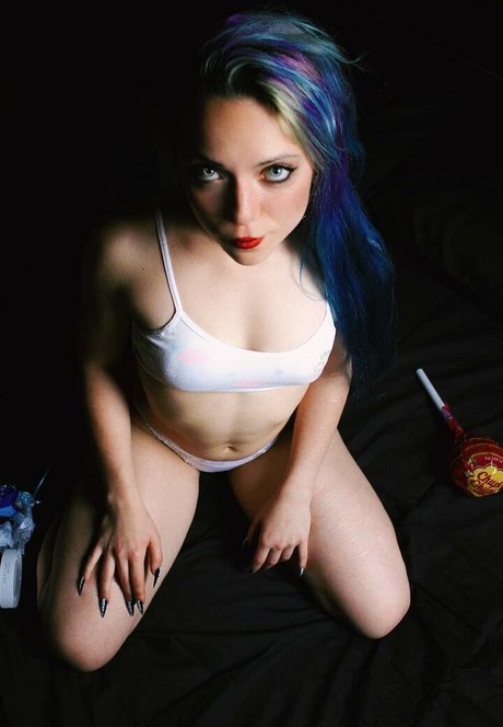 Mistress Dahlia Zozo pornographic star picture