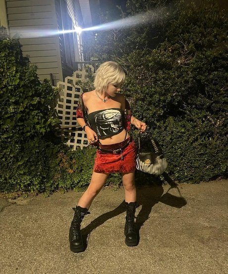 Paris Sun beautiful model image