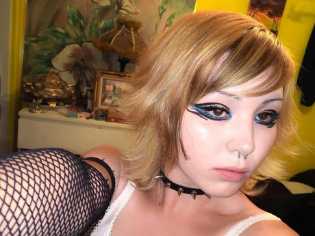 Paris Sun hd actress picture