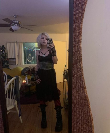 Paris Sun profile pic