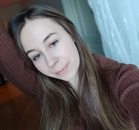 actuallyalisa model free gallery