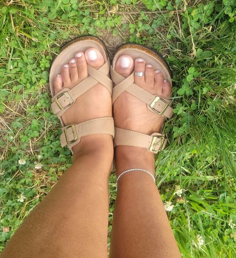 Nickey James naked actress gallery