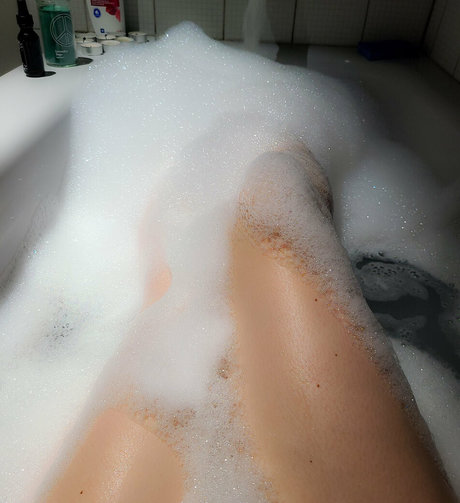 aprilrosefree hot model picture