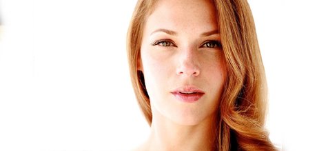 Amanda Righetti model nude pictures