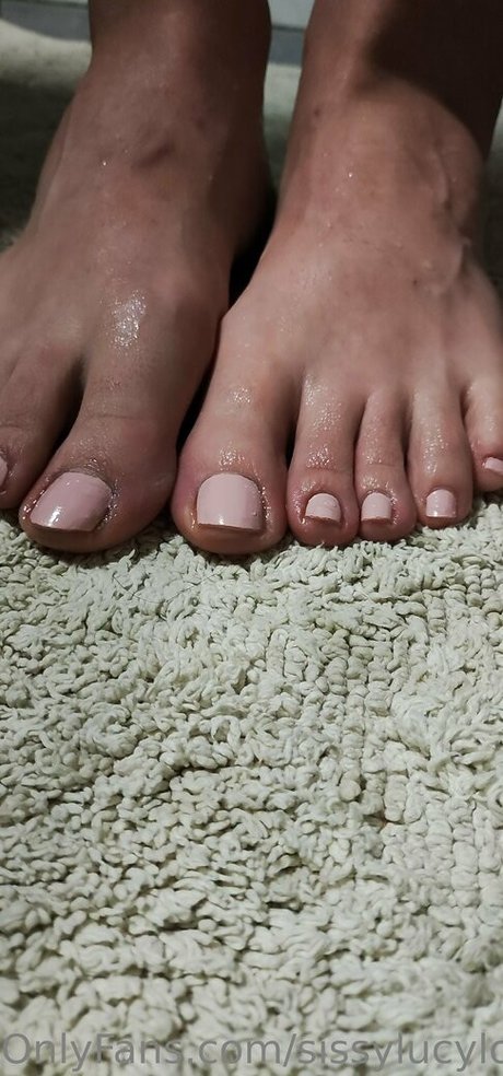 sissylucylove hot actress photos