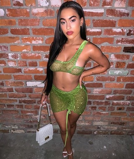 lilmarlie star beautiful pic